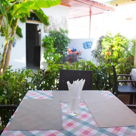 Silk Retreats Thulusdhoo Guest House Экстерьер фото