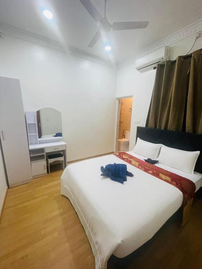Silk Retreats Thulusdhoo Guest House Экстерьер фото